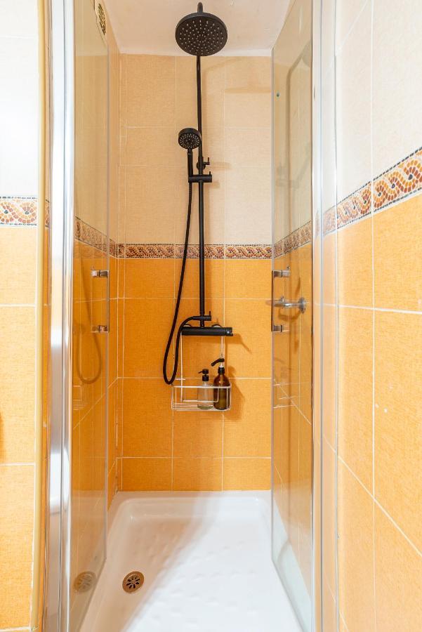 Apartment Santa Marta 5 *